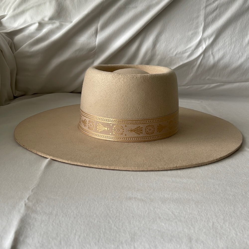 Lack of color - JUNO BOATER HAT